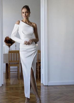 Сукня біла атласна