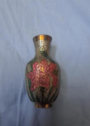 Маленькая декоративная ваза / мини-язычка (bud vase / miniature vase).