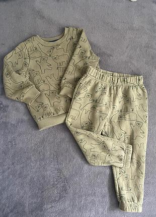 Костюм на флісі primark