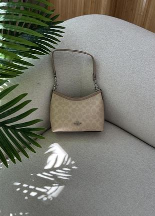Сумка coach laurel small shoulder bag in signature canvas