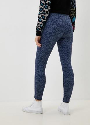 Джинси від італійського бренду calzedonia