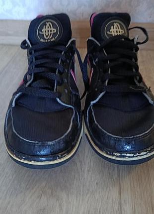 Nike huarache 23см 2