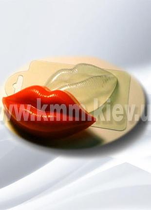 Пластикова форма губи