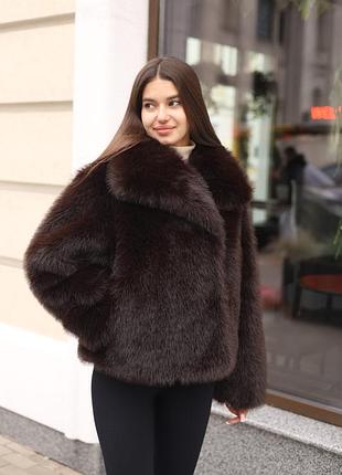 Короткая зимняя шубка из экомеха