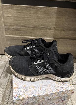 Кросівки new balance 2