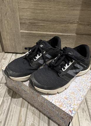 Кросівки new balance