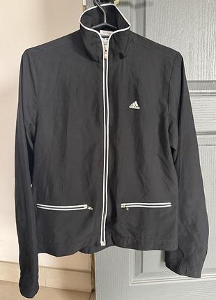 Легка вітровка adidas