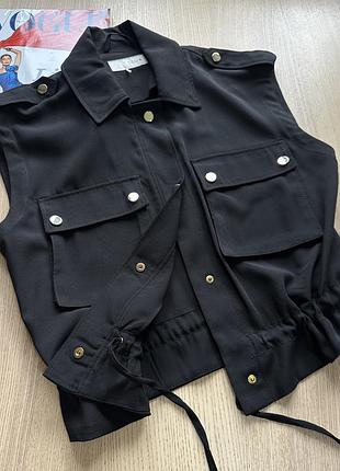 Базова безрукавка від zara