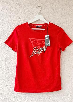 Новая красная женская футболка guess icon