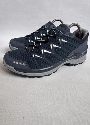 Трекінгові кросівки lowa gore tex
