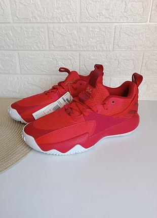Кроссовки adidas dame 3