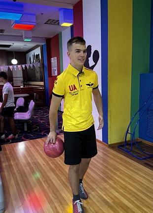 Чоловіча футболка поло «follow me» (lwo / львів) від українського бренду авіація галичини.