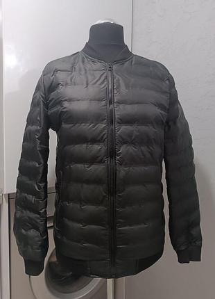Продам куртку. розмір l