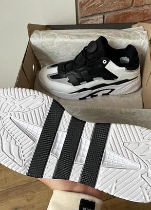 Adidas niteball black white