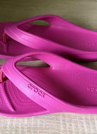 Подростковые вьетнамки crocs 2