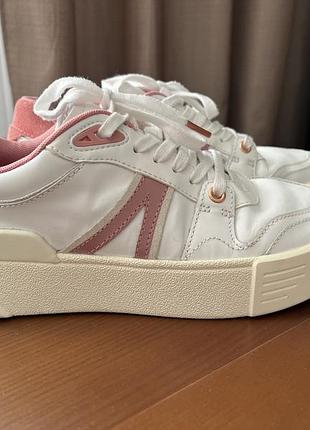 Кросівки lacoste