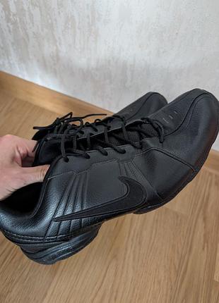 Кросівки nike air affect, стан нових, верх натуральна шкіра, легкі/комфортні, універсальна модель під спорт та кежуал,size44(на ногу 28/28,5)
