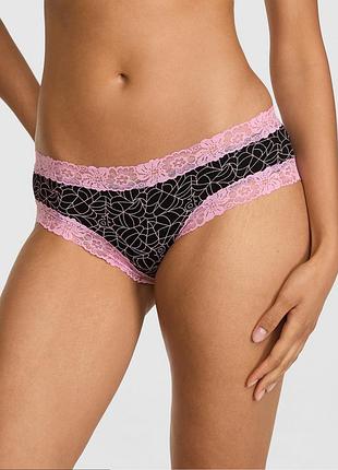 Черные трусики victoria’s secret pink wink lace-trim cotton cheeky panty
