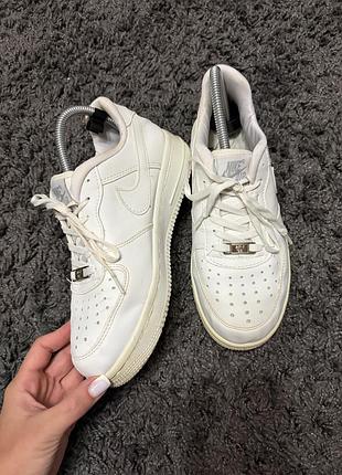 Кросівки nike air force 1 '07 low triple white 2