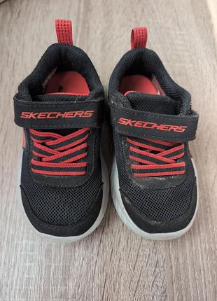 Кросівки для дітей skechers чорні з червоним, розмір 23, із сіткою
