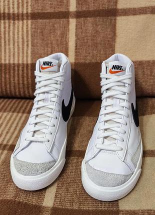 Жіночі кросівки nike blazer 2