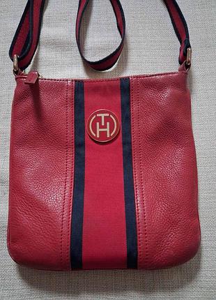 Крос-боді для жінок tommy hilfiger червона з натуральної шкіри