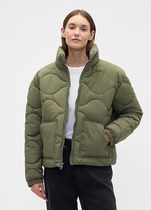 Женская стеганая куртка gap на молнии