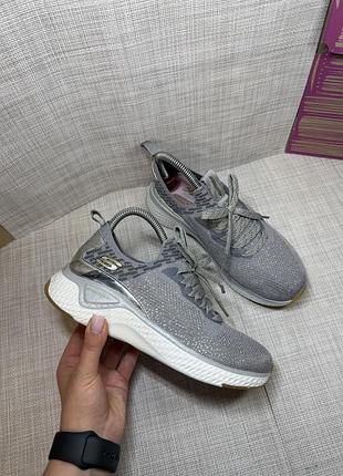 Оригинальные кроссовки skechers