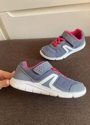 Дитячі кросівки decathlon (модель newfeel pw 100), розмір 30, устілка 19 см