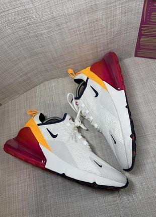 Оригінальні кросівки nike 270 6