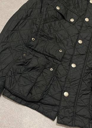 Стьобана куртка barbour international quilted biker jacket чорна оригінал 4