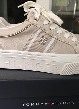 Кеди жіночі tommy hilfiger бежеві