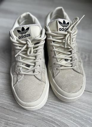 Кеди жіночі adidas campus bad bunny