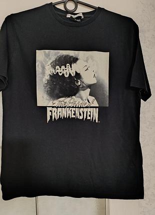 Футболка чорна з принтом «the bride of frankenstein»