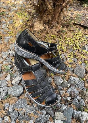 Шкіряні босоніжки loretta 👡40-25,5см! 10