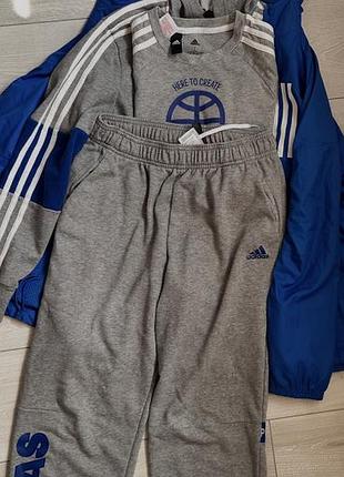 Спортивний костюм для хлопчика adidas сірий з синім