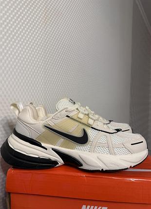 Чоловічі спортивні кросівки nike y2k runntek beige classic 43-44 розмір, 26,5-27,5 см