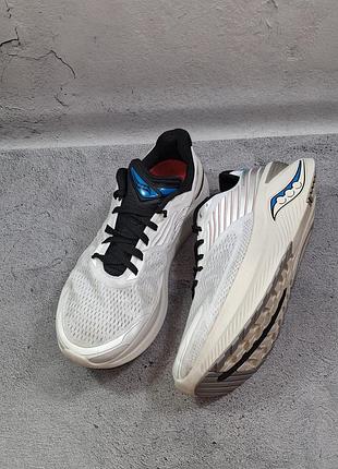 Кросівки saucony endorphin shift 3 бігові спортивні