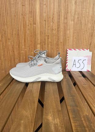 Кроссовки adidas