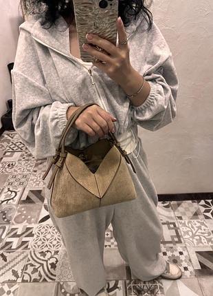 Сумка жіноча zara бежево-коричнева з довгим ремінцем