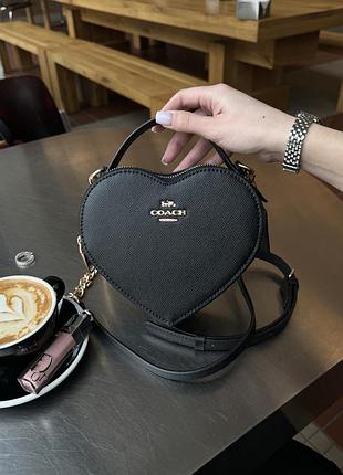 Сумка coach valentine's black crossgrain leather heart crossbody bag