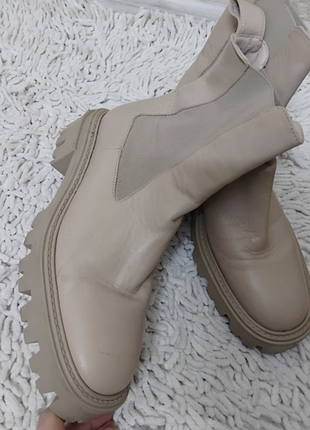 Черевики жіночі zara челсі бежеві