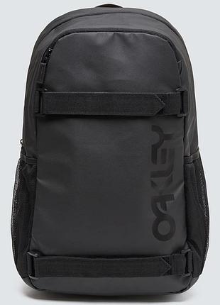 Рюкзак oakley the freshman skate backpack blackout