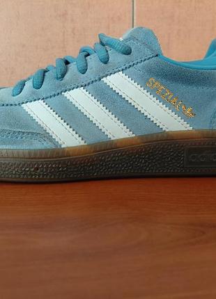 Кроссовки adidas handball spezial.