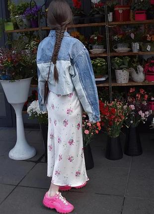 Вкорочена джинсова куртка zara