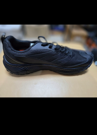 Кроссовки от бренда columbia 6