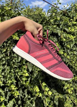 Кросівки жіночі adidas, розмір 39