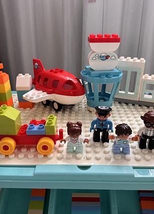 Столик lego duplo 3
