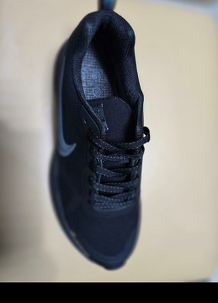 Кроссовки от бренда nike 7