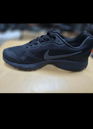 Кроссовки от бренда nike 5